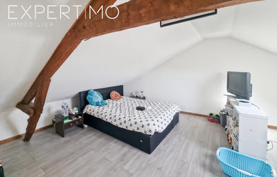 Maison - 111 m² - 7 pièces