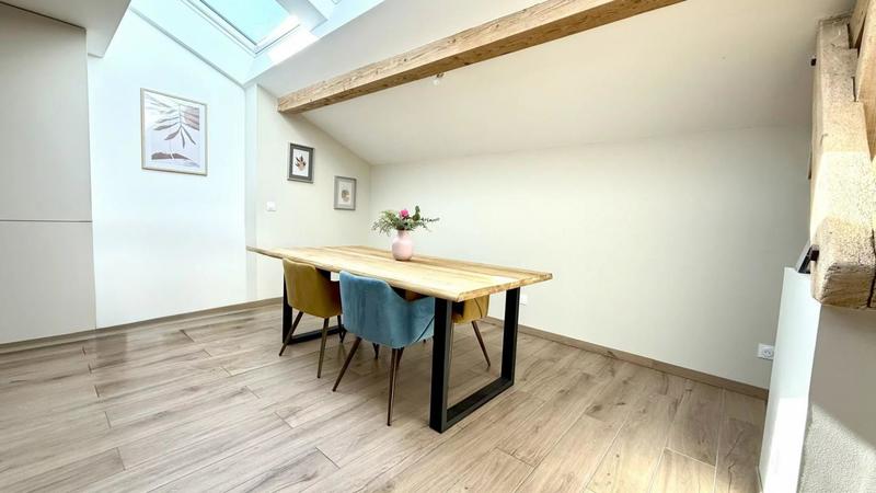 Duplex - 136 m² - 5 pièces