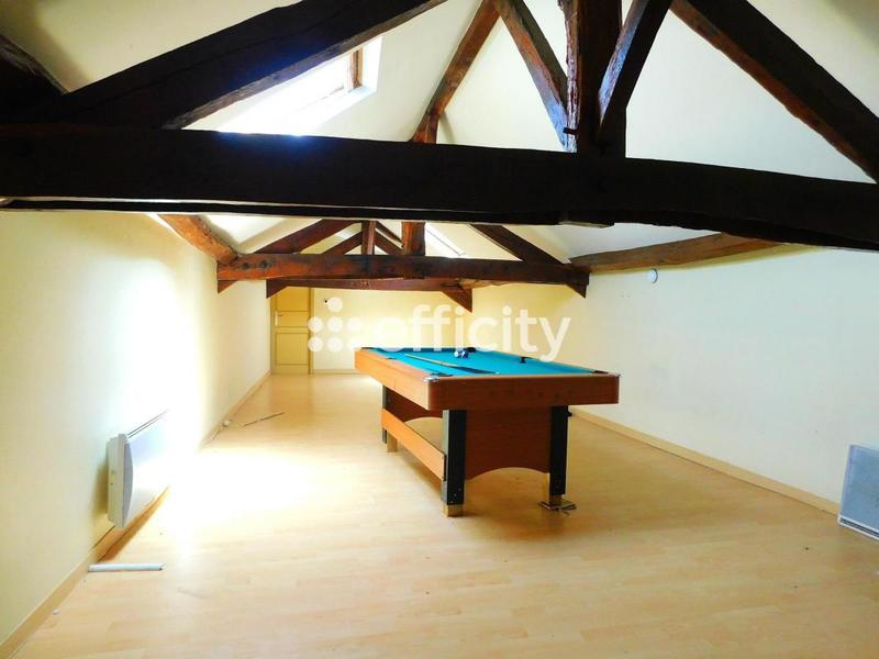 Immeuble - 224 m² - 6 pièces