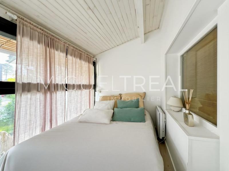 Appartement - 90 m² - 4 pièces