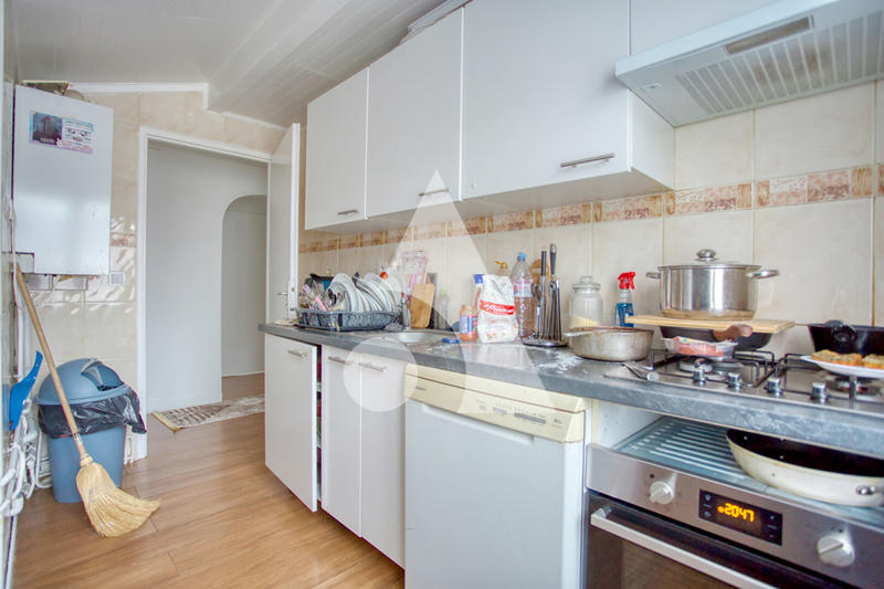 Maison - 192 m² - 10 pièces