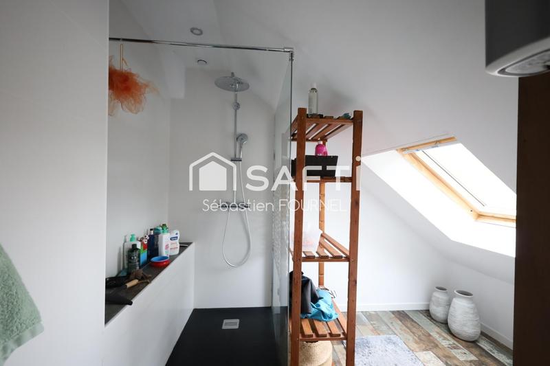 Maison - 247 m² - 9 pièces