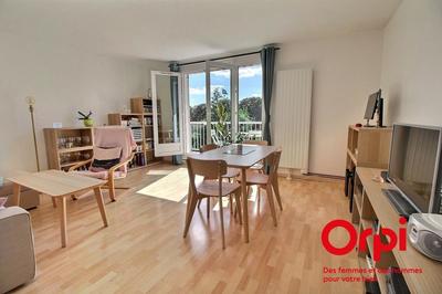 Appartement - 83 m² - 4 pièces