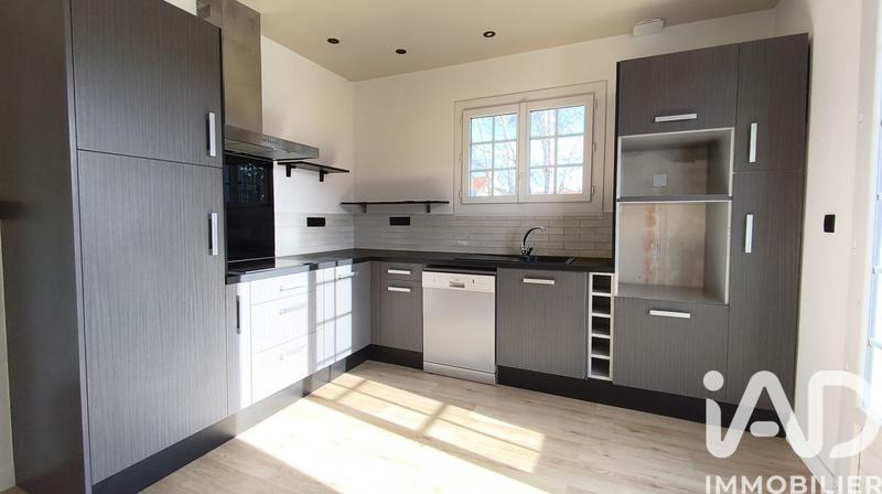 Maison - 90 m² - 4 pièces