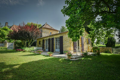 Maison - 392 m² - 15 pièces