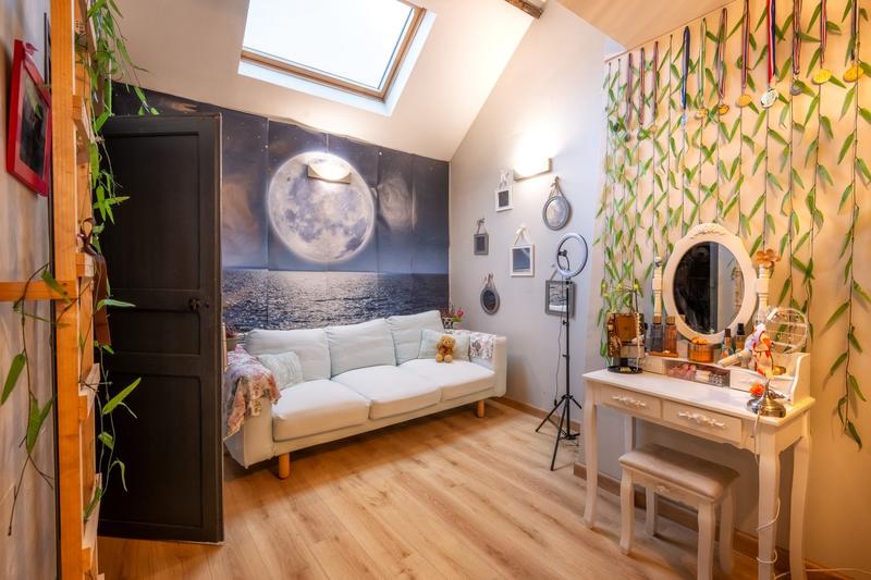 Maison - 360 m² - 9 pièces