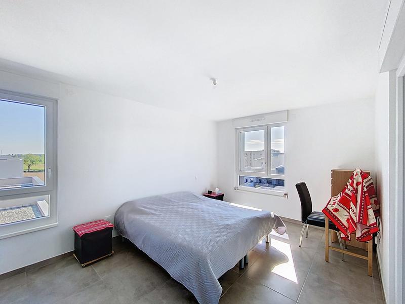 Appartement - 100 m² - 4 pièces