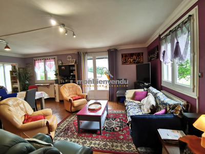 Maison traditionnelle - 142 m² - 6 pièces