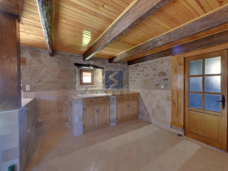 Maison - 95 m² - 3 pièces