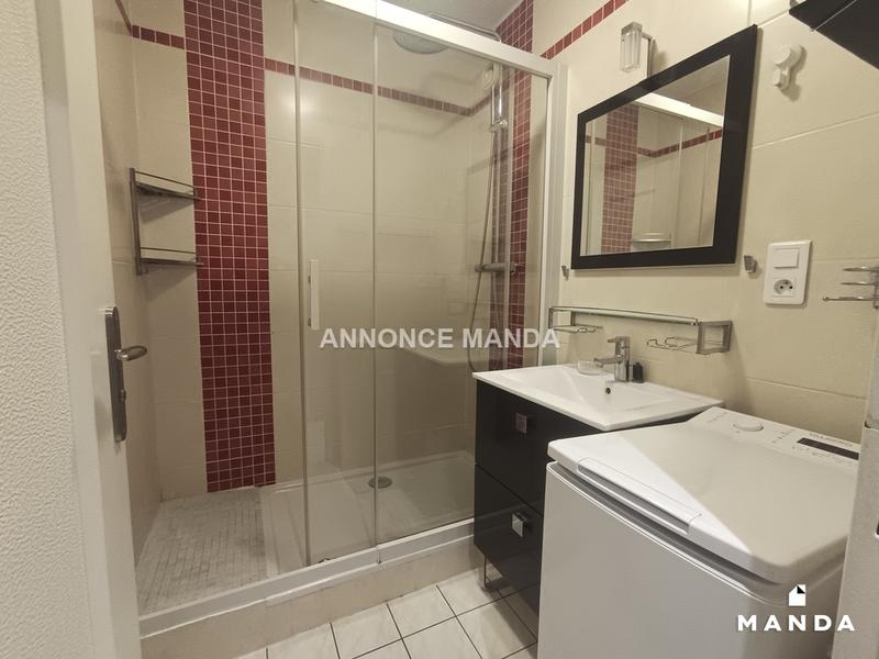 Chambre - 12 m² - 4 pièces