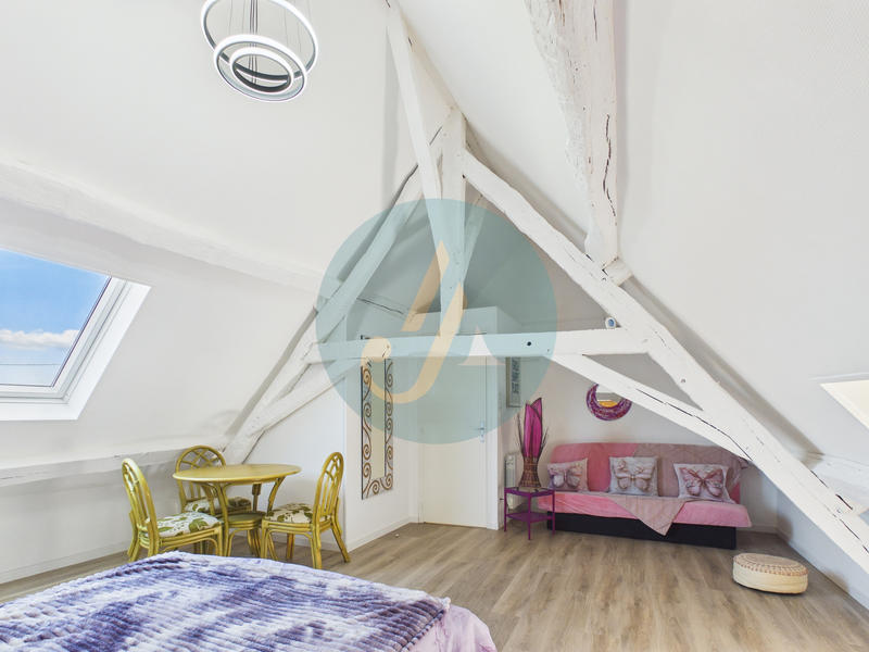 Maison - 102 m² - 5 pièces