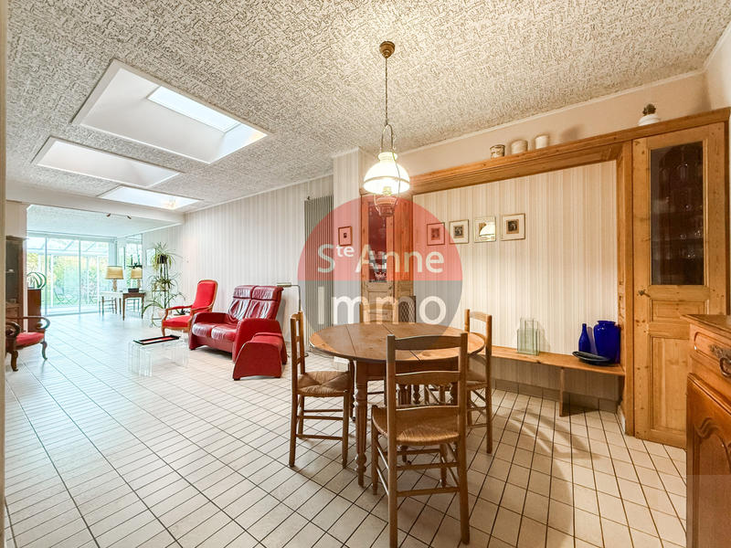 Maison - 171 m² - 6 pièces