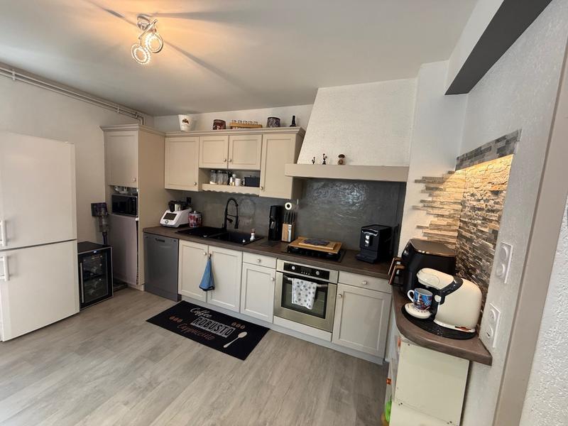 Appartement - 97 m² - 5 pièces