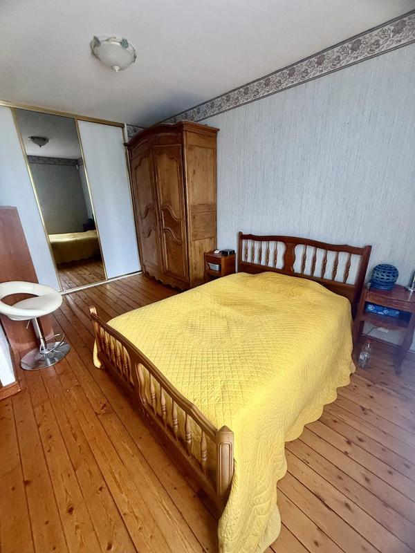 Maison traditionnelle - 156 m² - 6 pièces