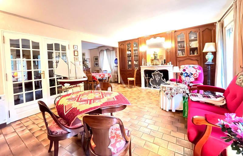 Maison - 135 m² - 8 pièces