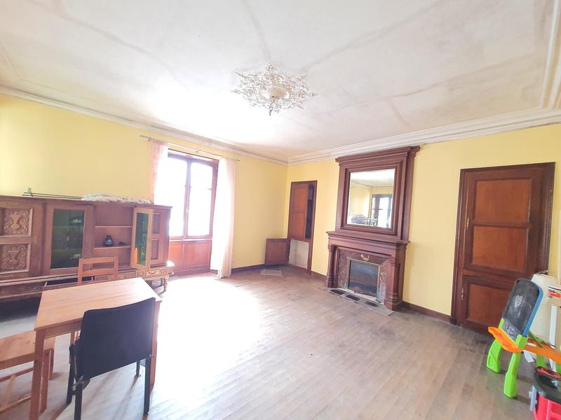 Maison - 341 m² - 14 pièces