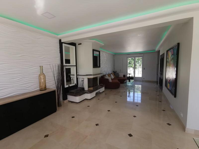 Maison - 156 m² - 6 pièces