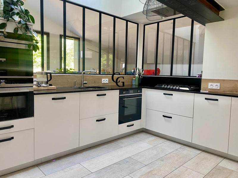 Maison ancienne - 315 m² - 9 pièces