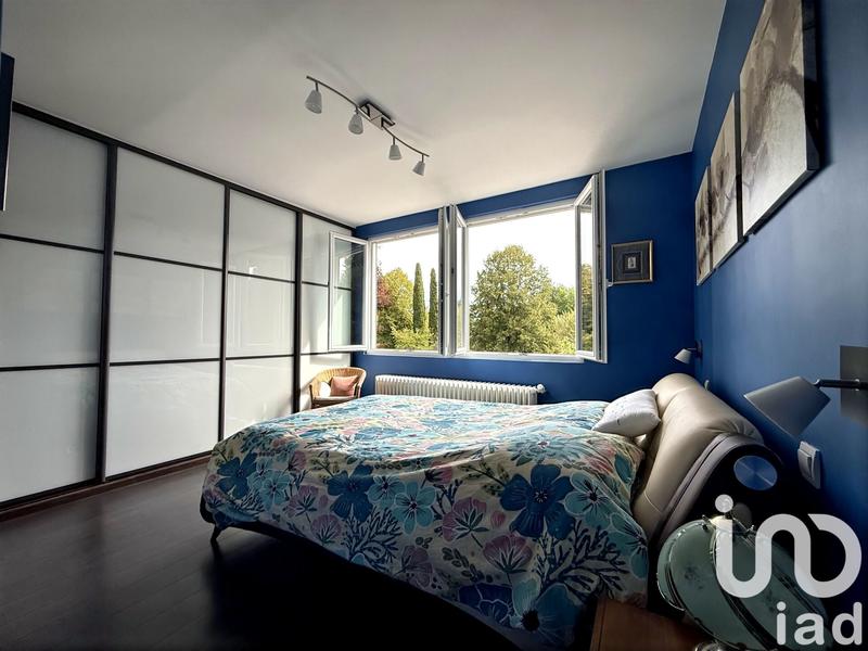 Maison - 255 m² - 10 pièces