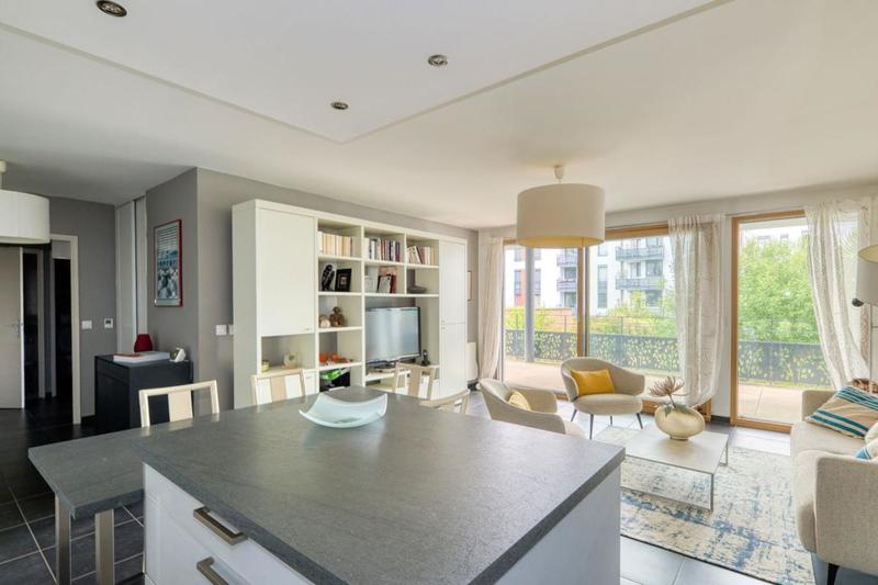 Appartement - 93 m² - 4 pièces