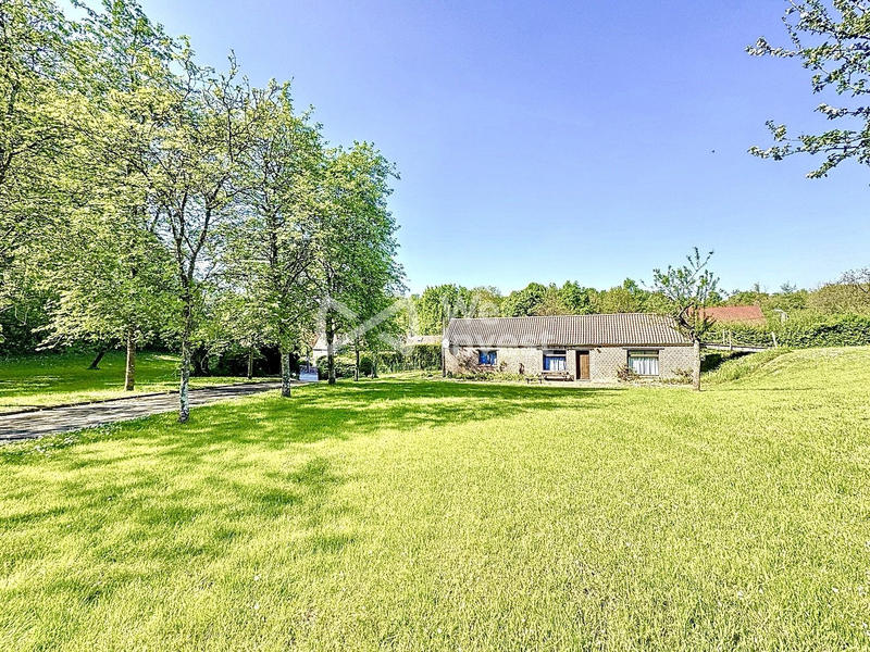 Maison - 230 m² - 16 pièces