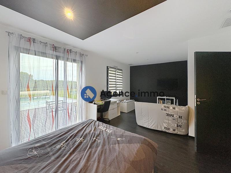 Villa - 170 m² - 6 pièces