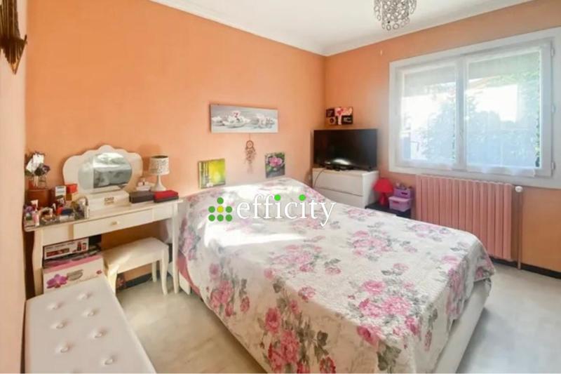 Maison - 110 m² - 6 pièces