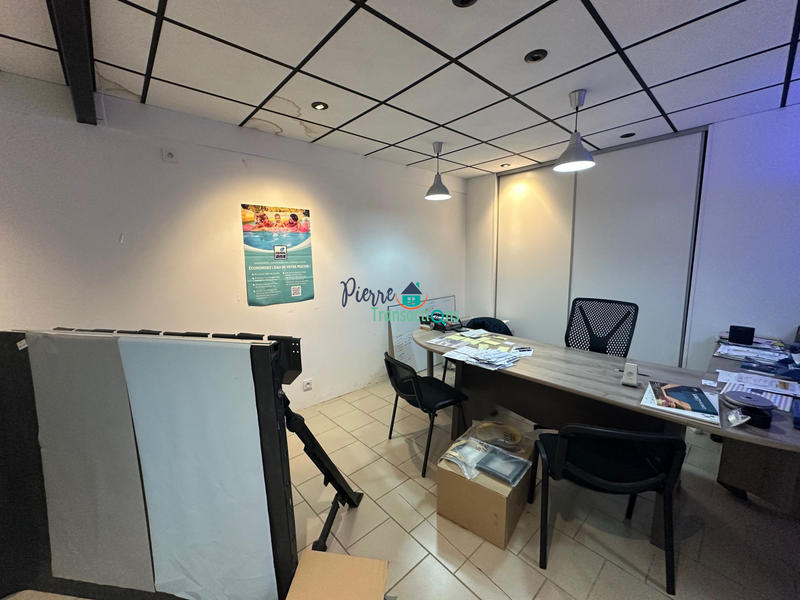 Local commercial - 170 m² - 2 pièces