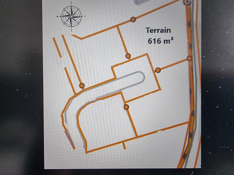 Terrain constructible - 616 m²