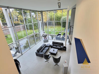 Maison contemporaine - 295 m² - 6 pièces
