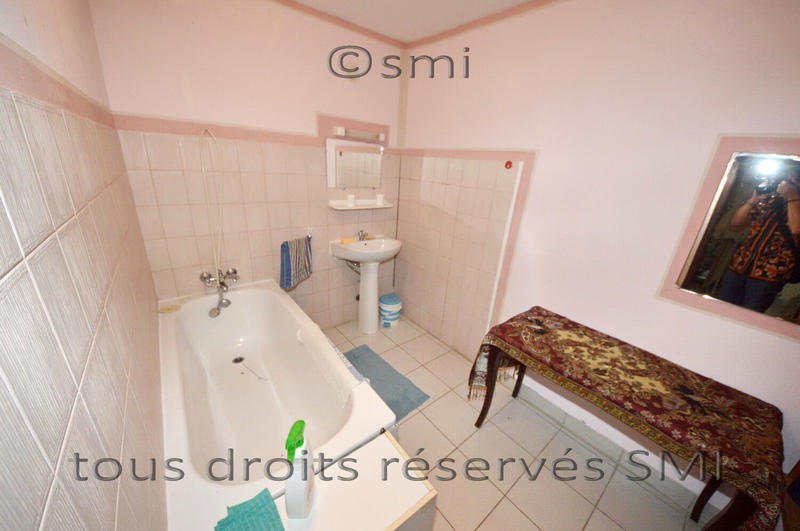 Maison - 180 m² - 8 pièces