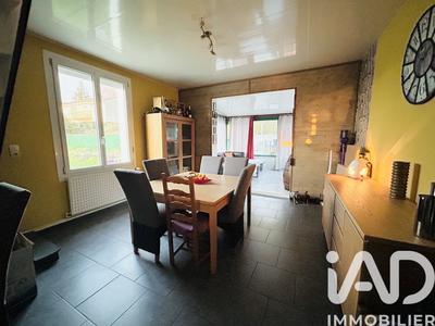 Maison - 80 m² - 4 pièces