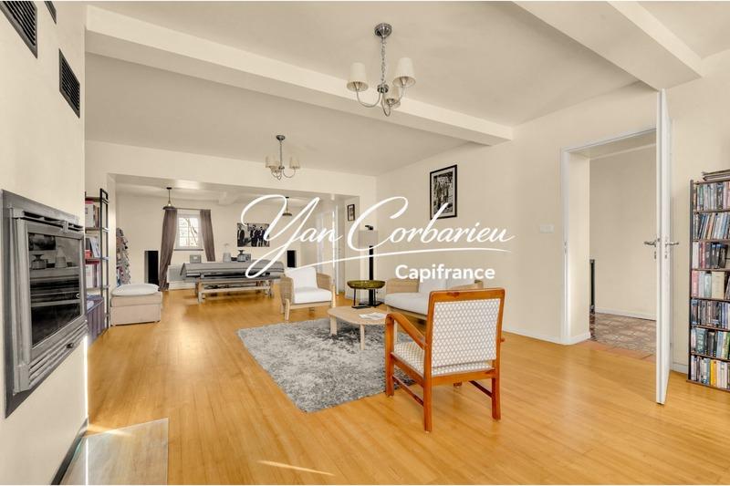 Maison bourgeoise - 225 m² - 7 pièces