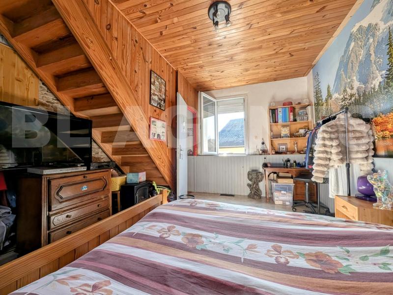 Maison - 96 m² - 4 pièces