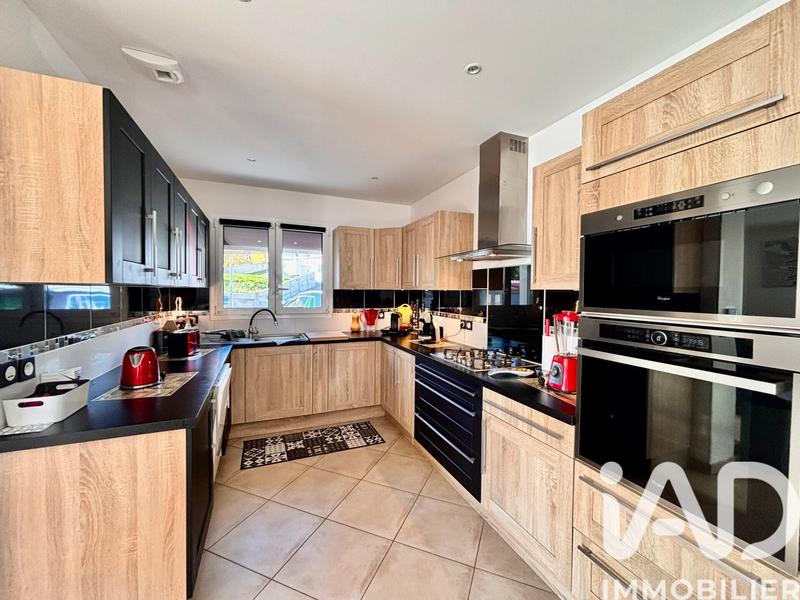 Maison - 183 m² - 5 pièces