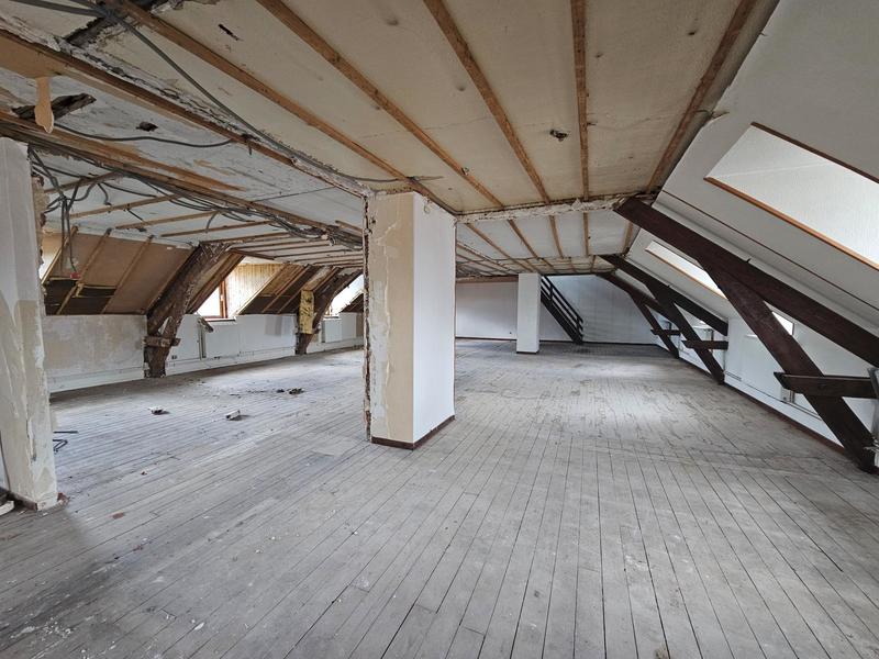 Appartement - 155 m² - 2 pièces