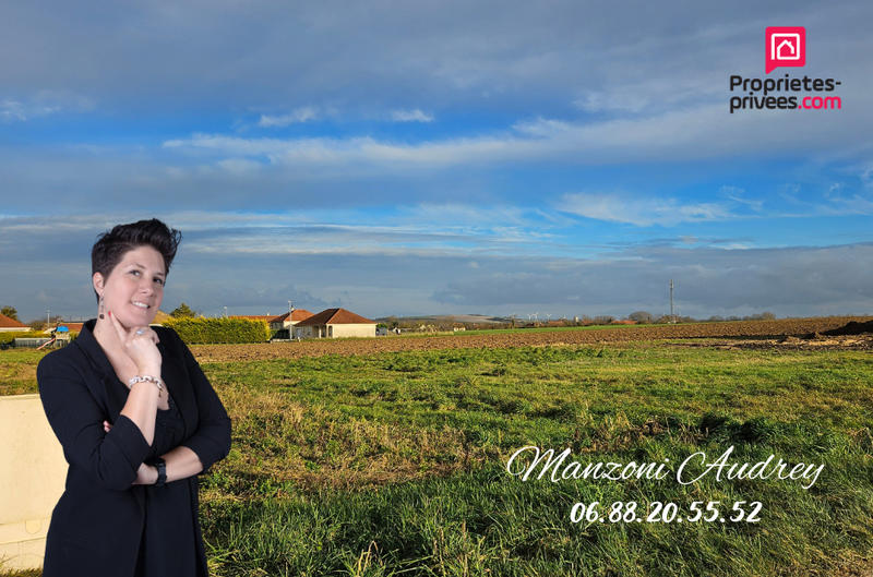 Terrain constructible - 1 002 m²