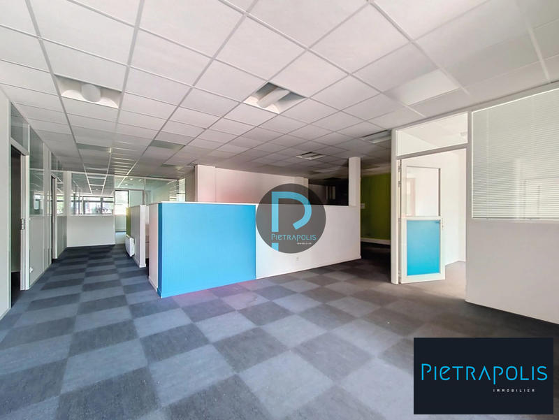 Bureau - 371 m²
