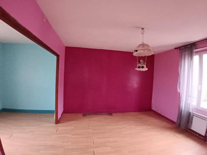 Maison - 180 m² - 7 pièces