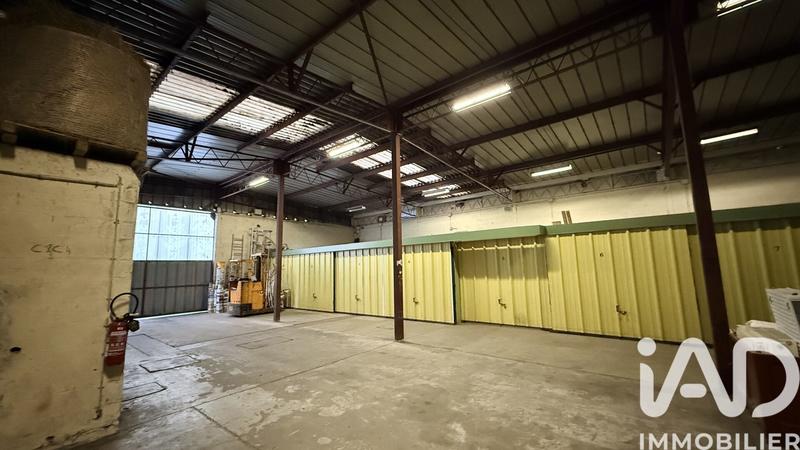 Immeuble - 2 445 m²