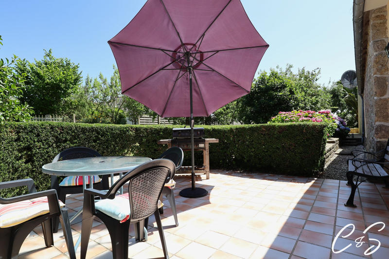 Maison - 219 m² - 8 pièces