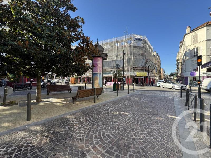 Studio - 14 m² - 1 pièce