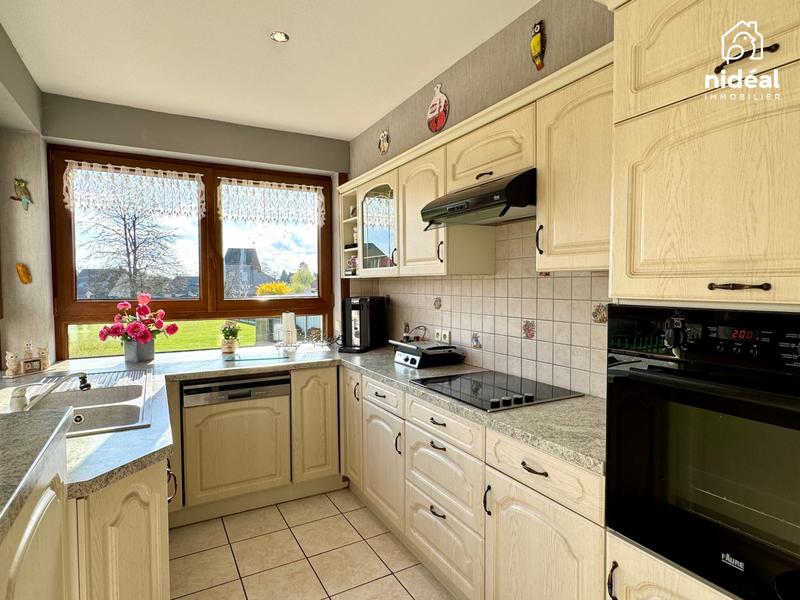 Maison - 185 m² - 8 pièces