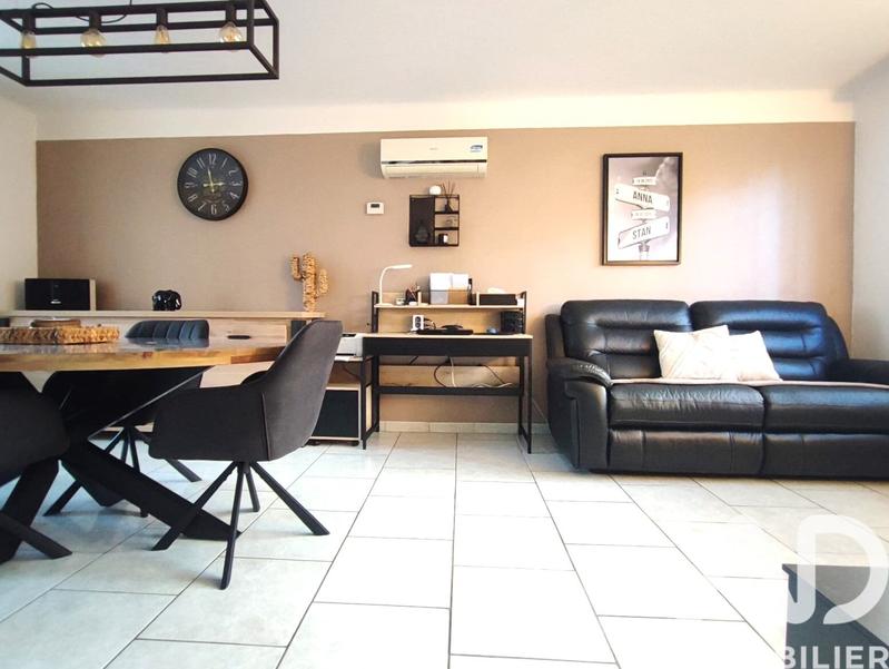 Maison - 95 m² - 5 pièces