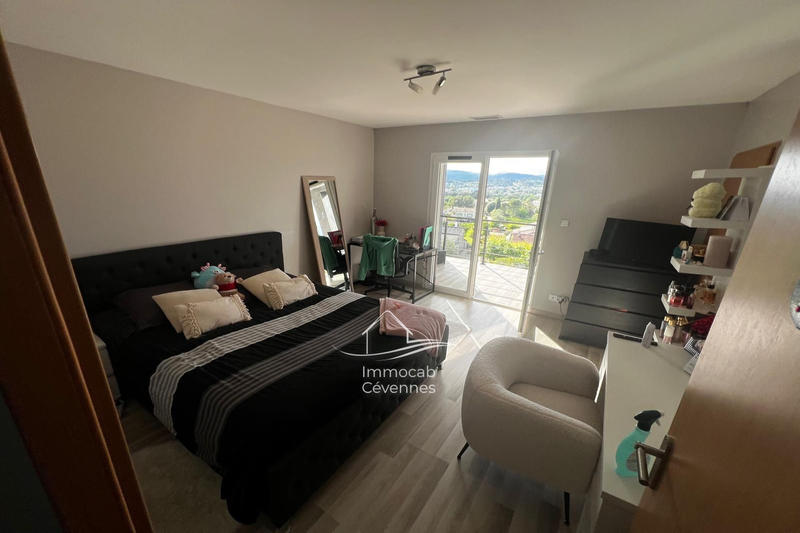 Villa - 290 m² - 9 pièces