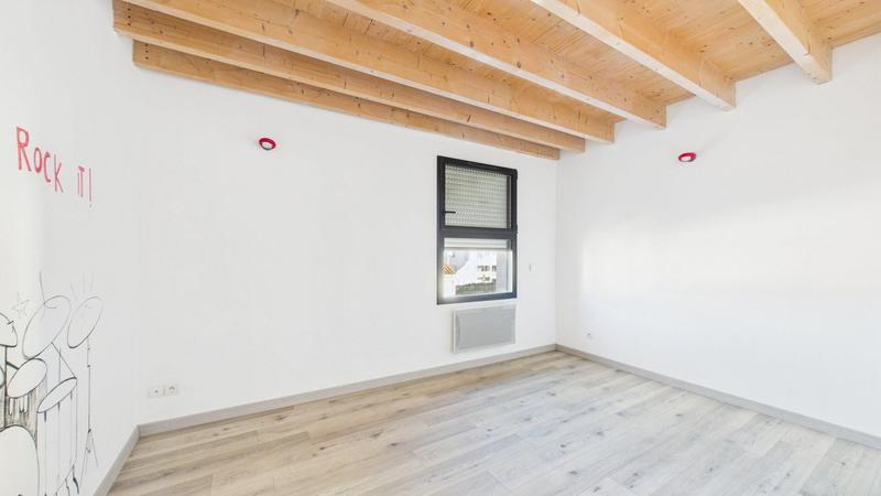 Appartement - 202 m² - 6 pièces