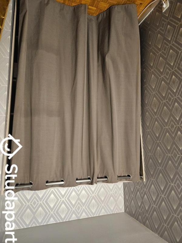 Chambre - 9 m² - 1 pièce