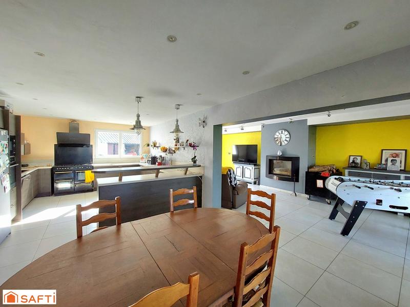 Maison - 226 m² - 6 pièces