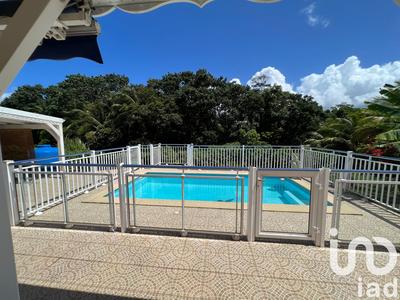 Maison - 104 m² - 4 pièces