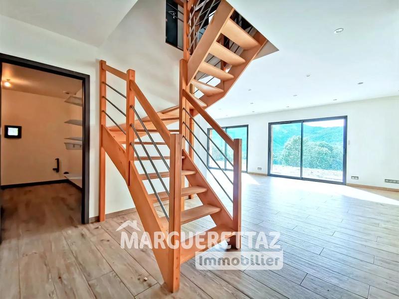 Maison - 155 m² - 7 pièces